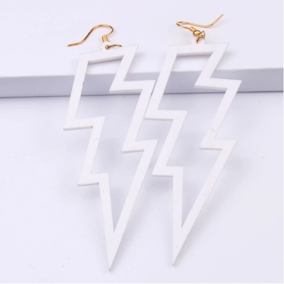 NWT/6 pe Lighting Bolt Earrings - Picture 3 of 9